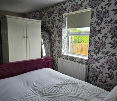Dundalk Apartment | Discover Croí Beag Studio: Family-Friendly Retreat with 9.7/10