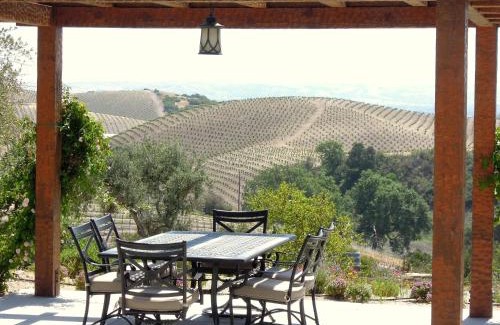 Paso Robles Hotel | Unforgettable Stays at Croad Vineyards - The Inn