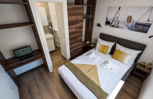 Vodice Resort | Pet-Friendly Croatia Camp Mobile Homes with Ocean Views
