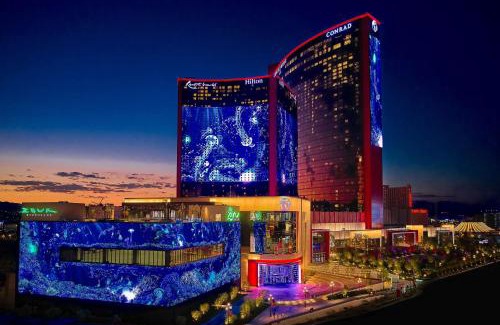 Las Vegas Resort | Indulge at Crockfords Las Vegas: 5-Star Resort Experience
