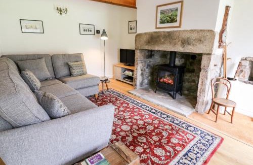 Arncliffe House | Discover Family-Friendly Comfort at Croft Cottage