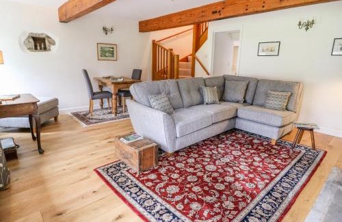 Arncliffe House | Discover Family-Friendly Comfort at Croft Cottage
