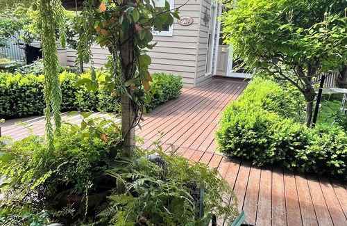 Echuca Cottage | Pet-Friendly Crofton Cottage: Top-Rated Boutique Stay