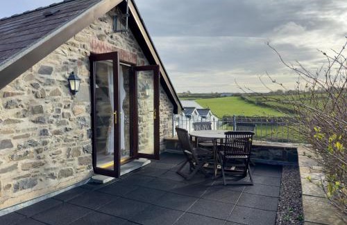New Quay House | Family-Friendly Retreat at Crogal Stable - 4 Star Comfort