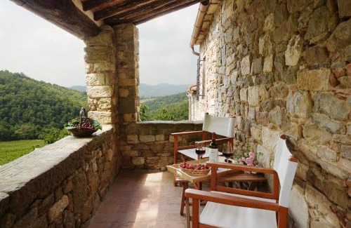 Radda in Chianti Villa | Oceanfront Comfort at Crognole 6, Emma Villas - Top Rated!