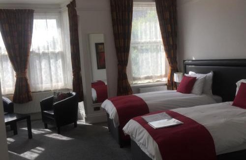 Croham Bed & Breakfast | Experience Croham Park: Free Parking & Wi-Fi, 4-Star Rating