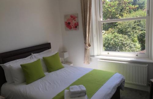 Croham Bed & Breakfast | Experience Croham Park: Free Parking & Wi-Fi, 4-Star Rating
