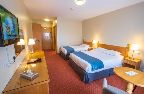 Portstewart Hotel | Top-Rated Cromore Halt: Family-Friendly & Accessible Stay