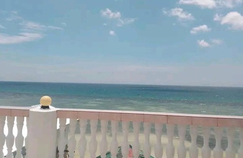 Oslob Bed & Breakfast | Discover Cronin Residence: Pet-Friendly 4-Star Getaway