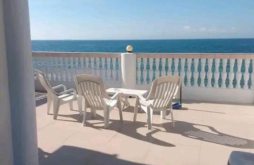 Oslob Bed & Breakfast | Discover Cronin Residence: Pet-Friendly 4-Star Getaway