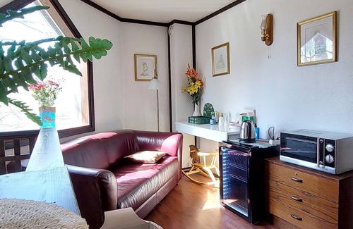Heinola Bed & Breakfast | Cozy Cronin's Guesthouse B&B with Ocean View & Breakfast