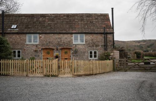 Axbridge House | Pet-Friendly Retreat at Crooks - Guest Rated 9.8/10