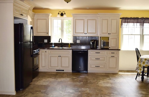 Gordonville Apartment | Discover a Unique Vegetable Farm Stay in Lancaster County