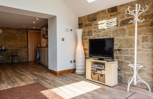 Warkworth Cottage | Dog-Friendly Cross House Studio in Scenic Warkworth