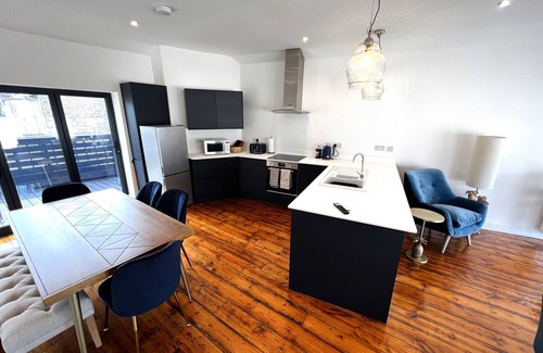 Ryde Apartment | Top-Rated Cross Street Apartment on the Isle of Wight