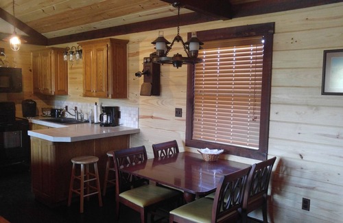 Burneyville Cabin | Idyllic Cross Timbers Country Cabin #1 - Guest Rated 9.8/10