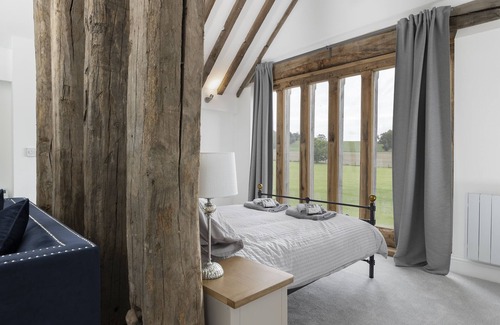 Bromsgrove Other | Relax at Crossbrook Farm with Hot Tub & Spa Amenities