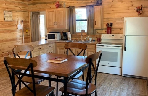 Murfreesboro Cabin | Idyllic Crosscut Cabins: Private Hiking Near Lake & River