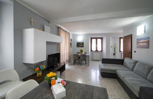 Iseo Apartment | Relaxing Retreat at Crossing Home - Zentrum with Ocean Views