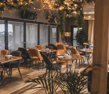East Horrington Hotel | Oceanfront Escape at Crossways: Pet-Friendly & Family Ready