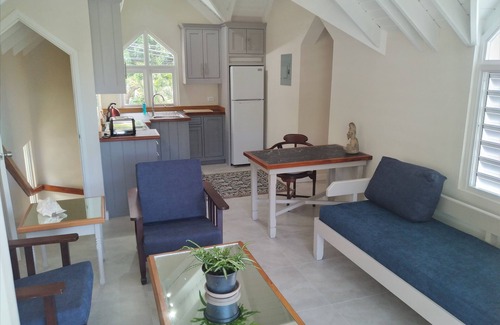 Hastings Cottage | Serene Crotona Garden Upper Cottage with Pool & Ocean View