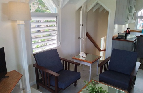 Hastings Cottage | Serene Crotona Garden Upper Cottage with Pool & Ocean View