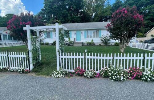 Lewes Apartment | Exclusive Oceanfront Guest Apartment Near Bike Trail