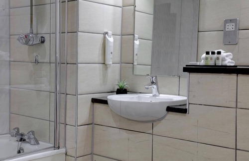 Carlisle Hotel | Discover Comfort at Crown and Mitre Hotel with Pool Access
