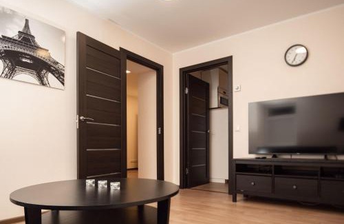 Ukmerge Apartment | Pet-Friendly Crown Apartment with 9.5/10 Guest Ratings