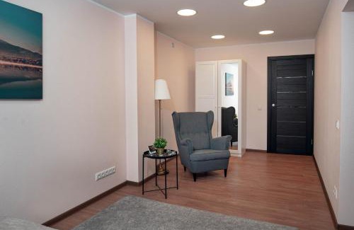 Ukmerge Apartment | Pet-Friendly Crown Apartment with 9.5/10 Guest Ratings