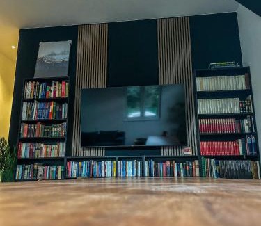 Lustenau Apartment | Family-Friendly CROWN LIVING Design Apartment Awaits You