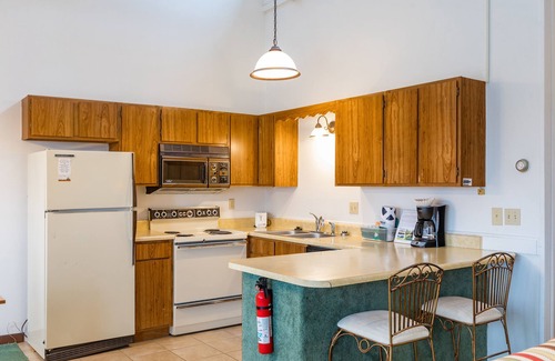 Treasure Lake Apartment | Discover Crown Resorts at Wolf Run: Oceanfront Getaway