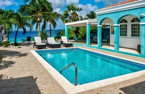 Sabadeco Villa | Crown Ridge 11 Sabadeco | Beautiful ocean front villa.
