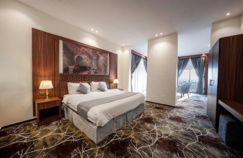 Jizan Hotel | Oceanfront Suites at Crown Towers with Private Beach Access
