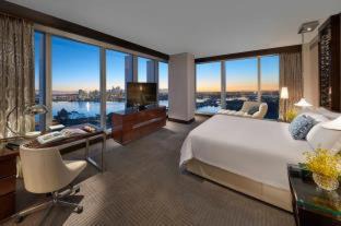 Burswood Hotel | Indulge at Crown Towers Perth: Oceanfront Relaxation Awaits