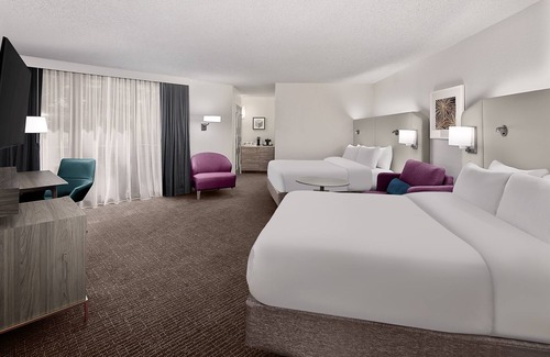 Dunwoody Hotel | Unwind at Crowne Plaza Atlanta Perimeter - Rated 8.8/10