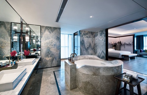 Jintai District Hotel | Exceptional Stay at Crowne Plaza Baoji City Center
