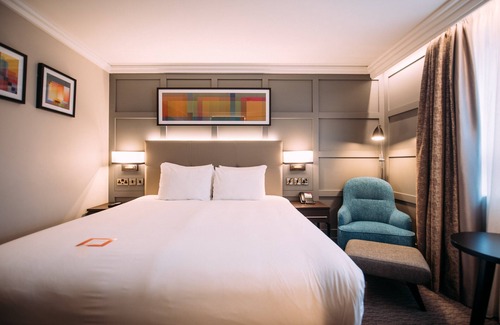 Belfast Hotel | Experience Comfort at Crowne Plaza Belfast, 4-Star Hotel
