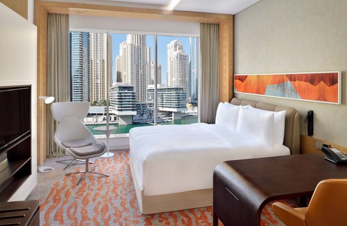 Dubai Marina Hotel | Discover Crowne Plaza Dubai Marina: 5-Star Luxury Awaits