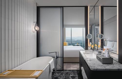 Echeng District Hotel | Experience Comfort at Crowne Plaza Ezhou, an IHG Hotel