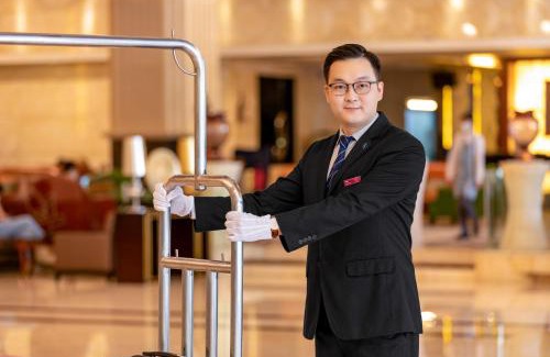 Foshan Hotel | Experience Crowne Plaza Foshan: Top-Rated Hotel with Spa