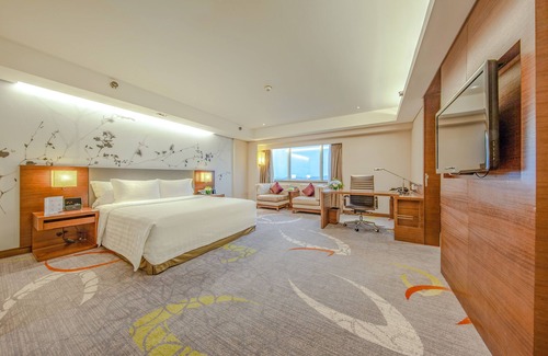 Yuexiu Hotel | Discover Crowne Plaza Guangzhou City Centre: 5-Star Comfort