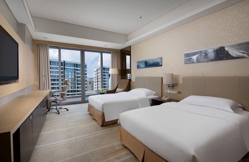 Huadu Hotel | Discover Crowne Plaza Guangzhou Huadu: 4-Star Comfort & More