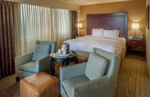 Bridgeton Hotel | Relax at Crowne Plaza Hotel St. Louis Airport, IHG 4-Star Stay