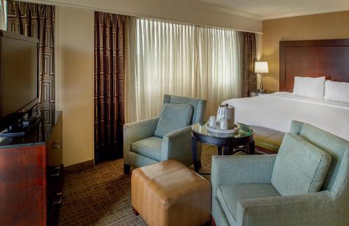 Bridgeton Hotel | Relax at Crowne Plaza Hotel St. Louis Airport, IHG 4-Star Stay