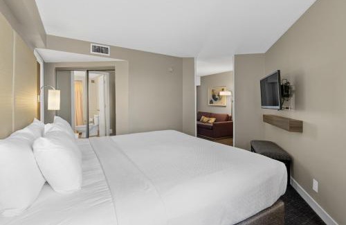 Greenway Plaza-Upper Kirby Hotel | Comfortable Stay at Crowne Plaza Houston Med Center