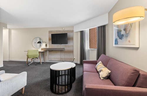 Greenway Plaza-Upper Kirby Hotel | Relax at Crowne Plaza Houston Med Ctr-Galleria Area Hotel