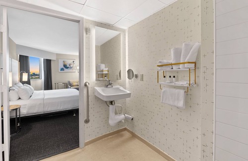 Greenway Plaza-Upper Kirby Hotel | Relax at Crowne Plaza Houston Med Ctr-Galleria Area Hotel