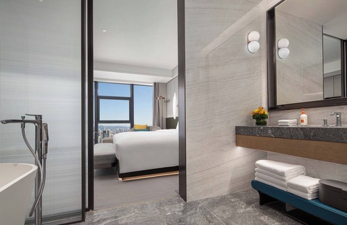 Huaiyin Hotel | Comfortable Stay at Crowne Plaza Jinan Runhua Hotel