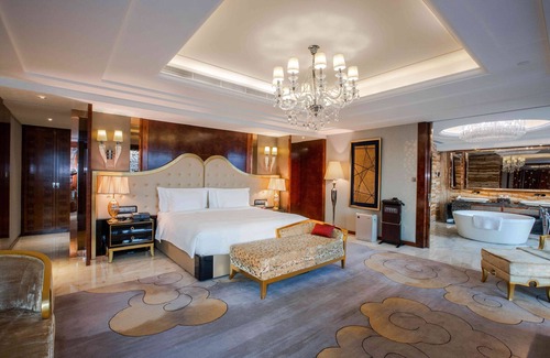 Chengguan Hotel | Elegant Crowne Plaza Lanzhou: Top-Rated Amenities Await